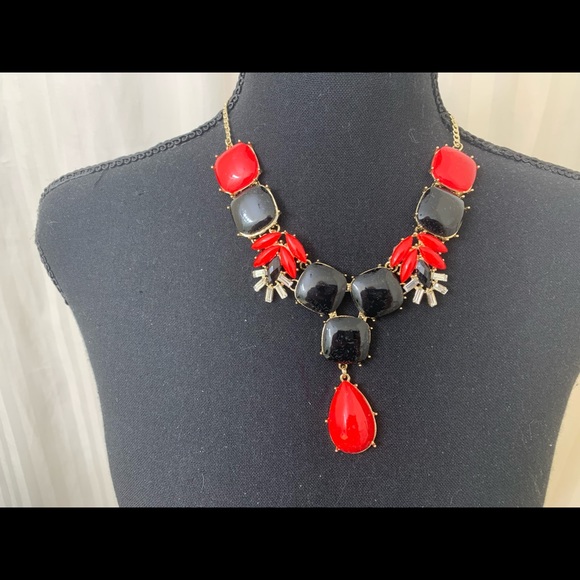 Amrita Singh Jewelry - Amrita Singh Peyton Statement Necklace Red & Black